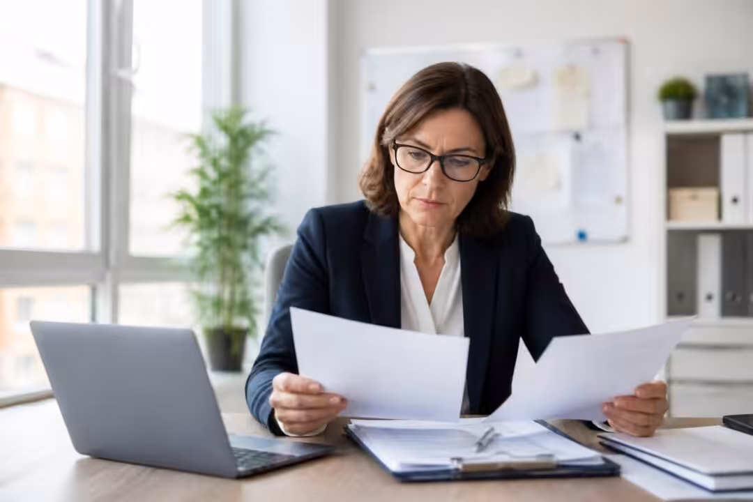 découvrez vos droits et les démarches essentielles pour bénéficier du mi-temps thérapeutique en tant qu'agent public, afin de mieux concilier santé et travail.