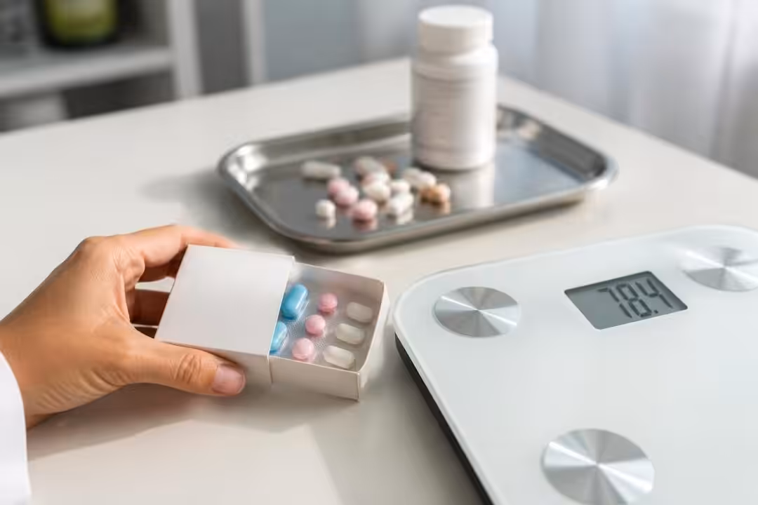 découvrez les traitements médicamenteux efficaces pour lutter contre l’obésité, leurs mécanismes, avantages et précautions à prendre.
